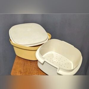 Early 1980s VintageTupperware Square Microwave Steamer 3 Pc Set Harvest Gold 888